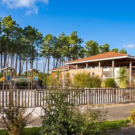 Ferienhaus Maison Confortable A Avec Piscine Partagee